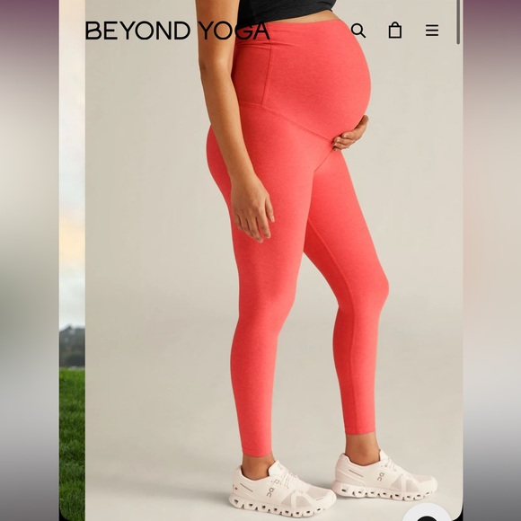 Beyond Yoga Maternity Set - Picture 1 of 5